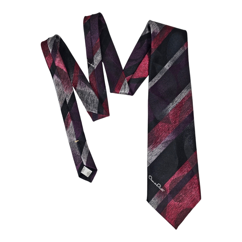 Vintage Oscar De La‎ Renta Studio - Signature Mens Silk Tie Rose Red/Purple USA